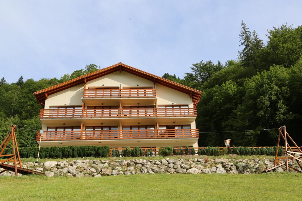 Zărneşti Panorama Pietrei Craiului酒店 外观 照片